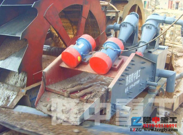 <a href=http://www.baiyibxg.com/tags/xishahuishouji target=_blank class=infotextkey><a href=//tags/xishahuishouji target=_blank class=infotextkey>細沙回收機</a></a>現(xiàn)場.jpg